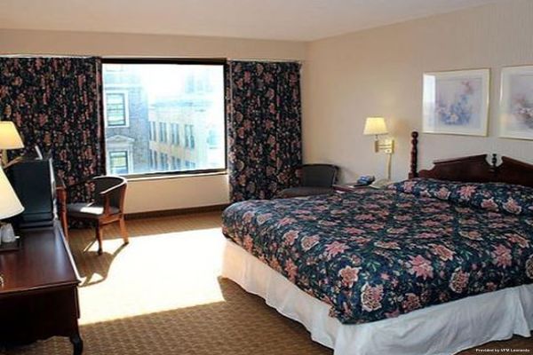 THE AVALON HOTEL (Erie)